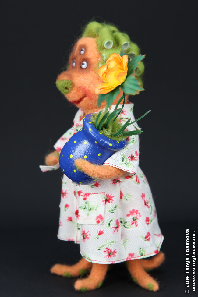 Mrs. Green - One-Of-A-Kind Doll by Tanya Abaimova. Soft Sculptures Gallery 