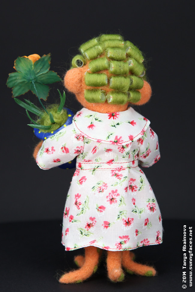 Mrs. Green - One-Of-A-Kind Doll by Tanya Abaimova. Soft Sculptures Gallery 