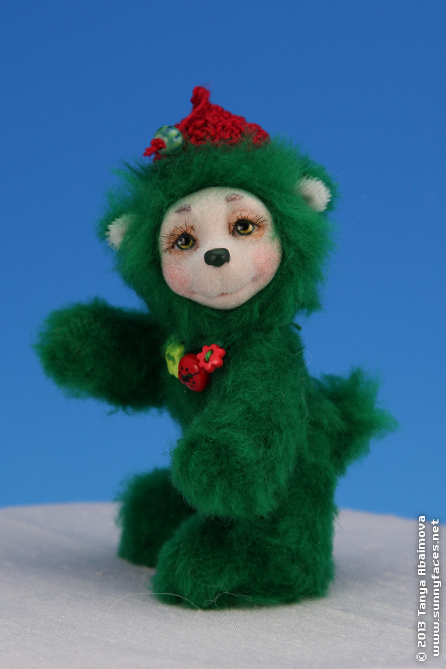 Leaf - One-Of-A-Kind Doll by Tanya Abaimova. Soft Sculptures Gallery 