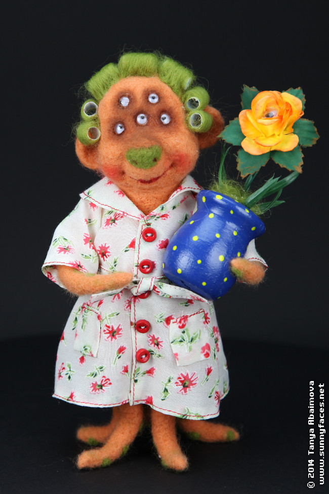 Mrs. Green - One-Of-A-Kind Doll by Tanya Abaimova. Soft Sculptures Gallery 